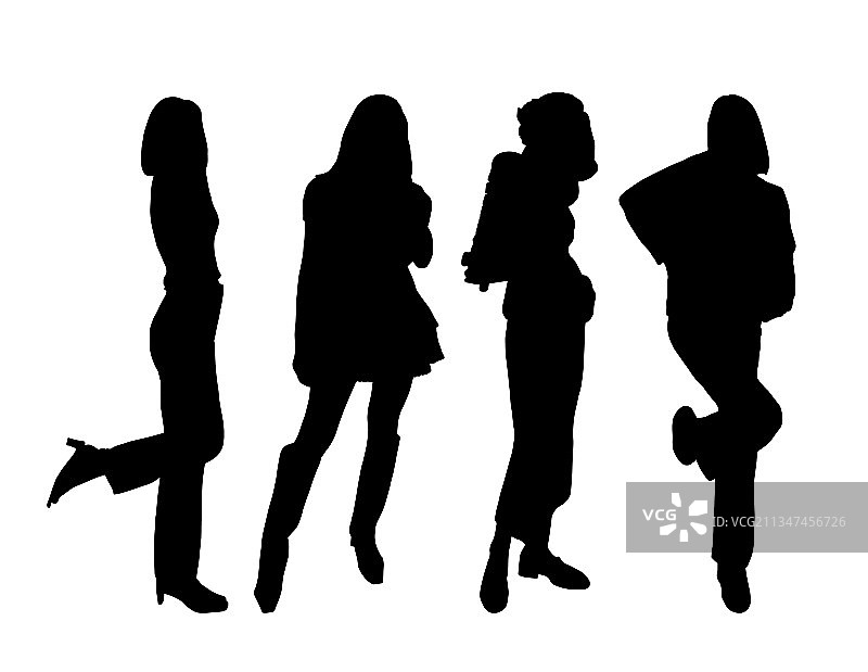 四个年轻女孩的剪影图片素材