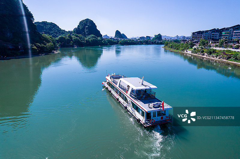 桂林旅游船风光航拍图片素材