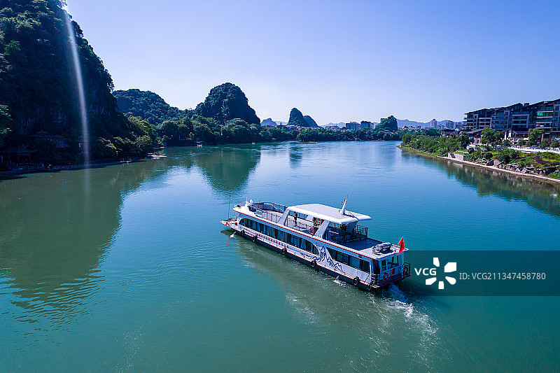 桂林旅游船风光航拍图片素材
