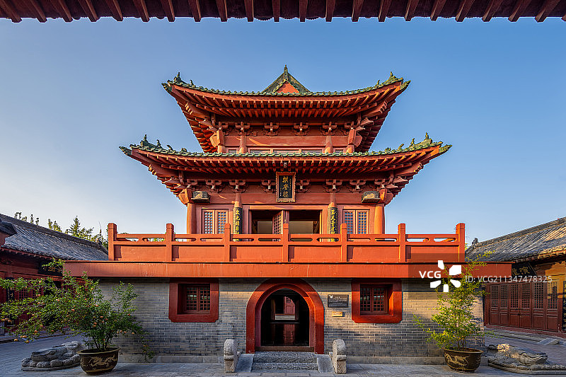 中国河南开封开封府内的古建筑拱奎楼风光图片素材