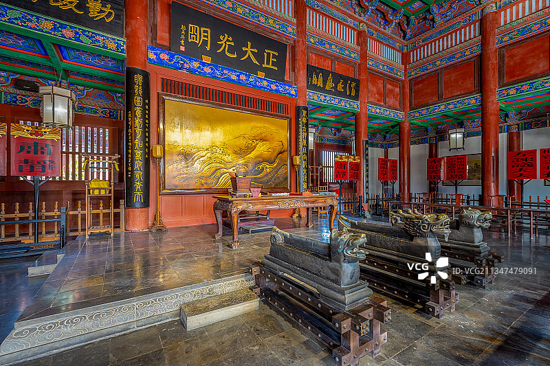 中国河南开封开封府古衙门内场景图片素材