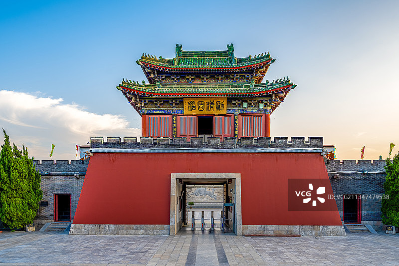 中国河南开封开封府大门古建风光图片素材