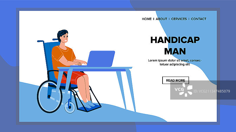 残疾男子在桌旁使用笔记本电脑图片素材