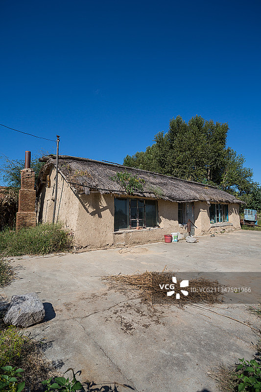 满族草房，泥草房，东北民居，平房，雅尔赛，哈拉新村图片素材