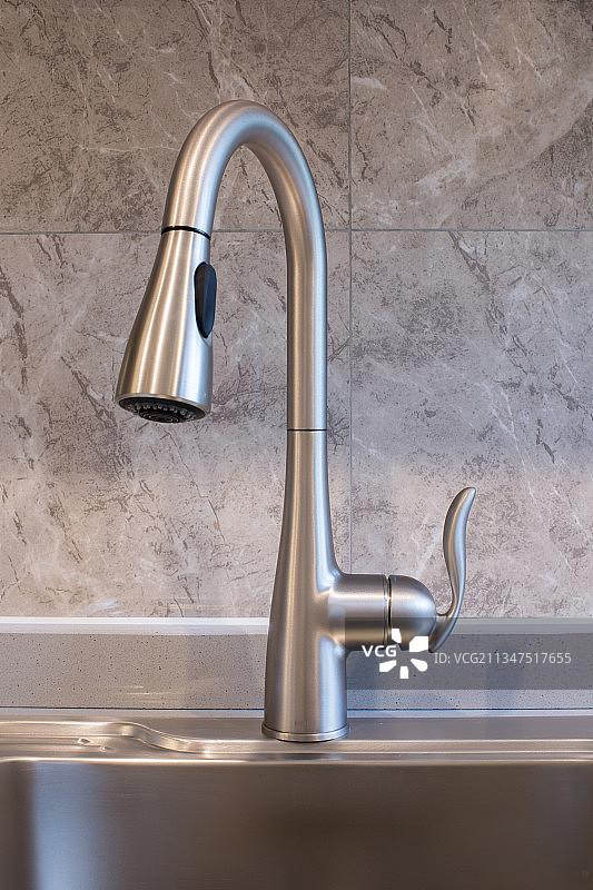 高端不锈钢水龙头图片素材