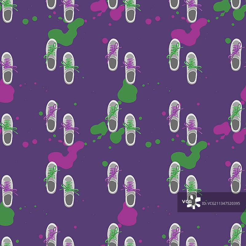 彩色背景上的时尚运动鞋图片素材