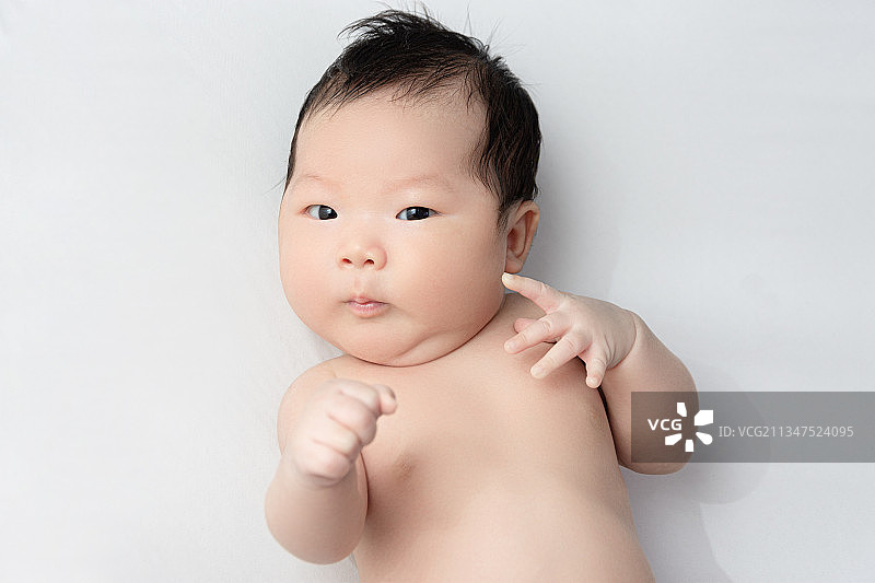 婴儿表情特写图片素材