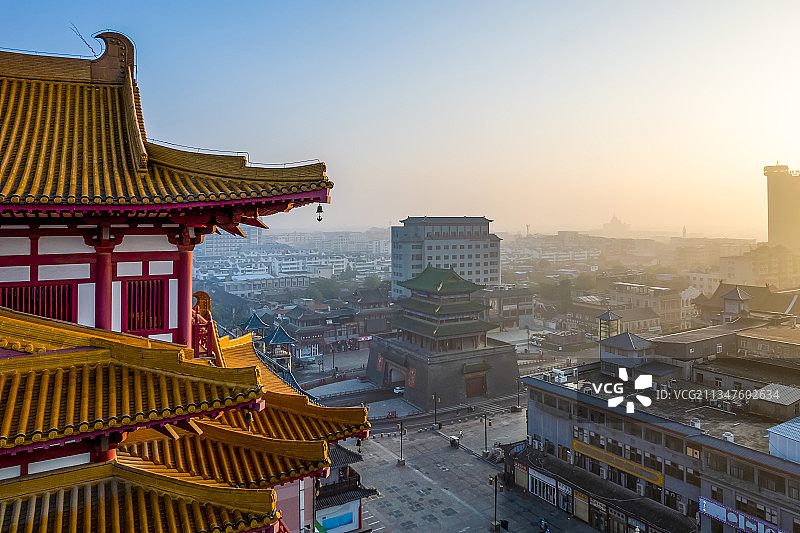 航拍中国河南开封鼓楼图片素材