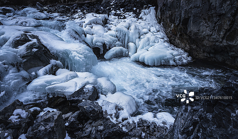 川西阿坝州熊猫大道之冬图片素材