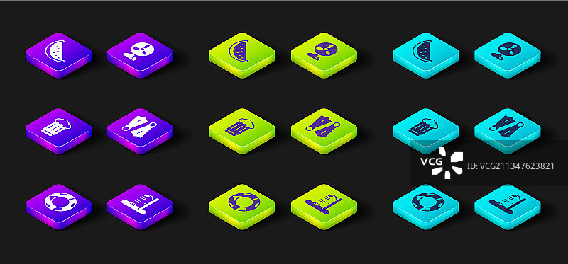 橡胶游泳圈、沙滩淋浴和木制图片素材