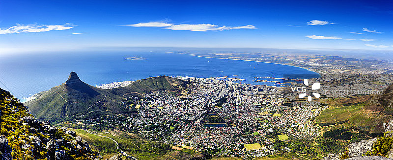 非洲南非开普敦凯姆斯湾城市全景风光图片素材