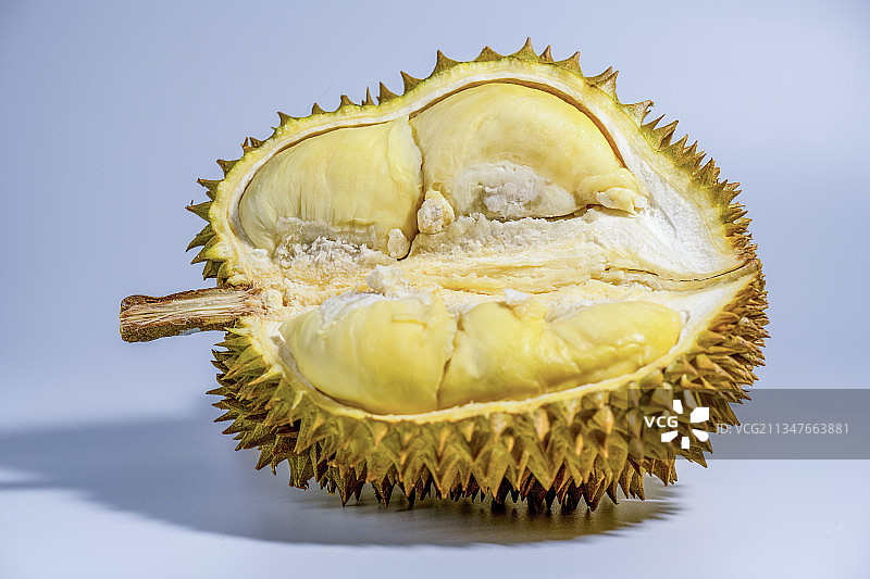 一个切开的榴莲果肉特写图片素材