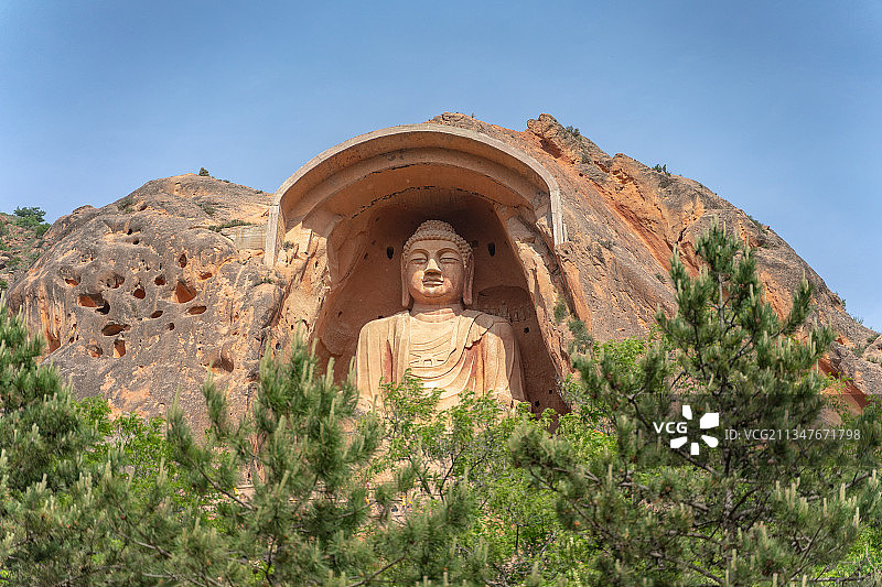 宁夏自治区固原市原州区须弥山石窟佛像图片素材