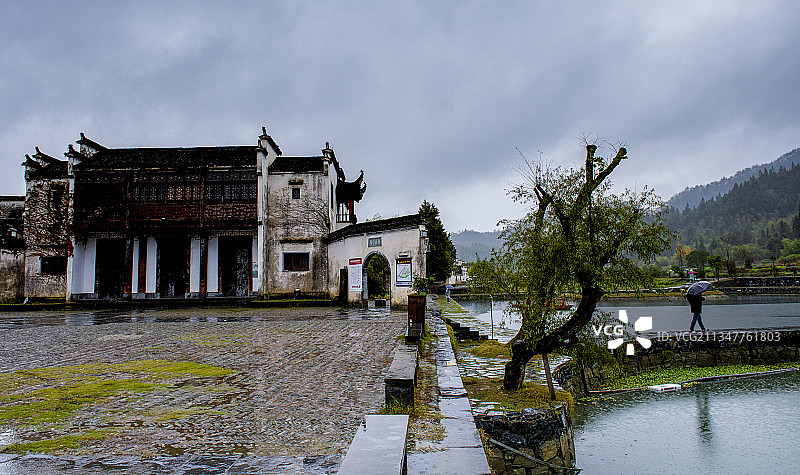 雨中西递-安徽图片素材