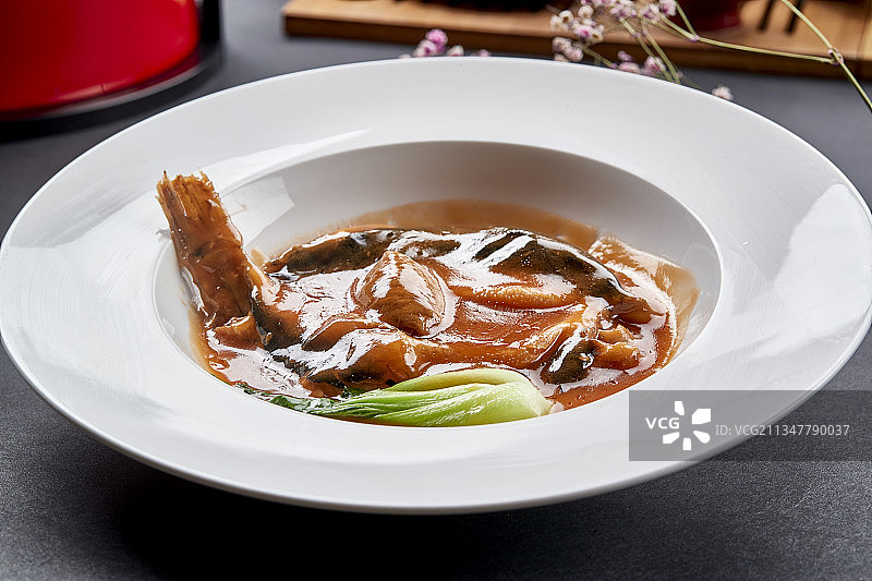 时尚位菜浓汤酱焖小河豚图片素材