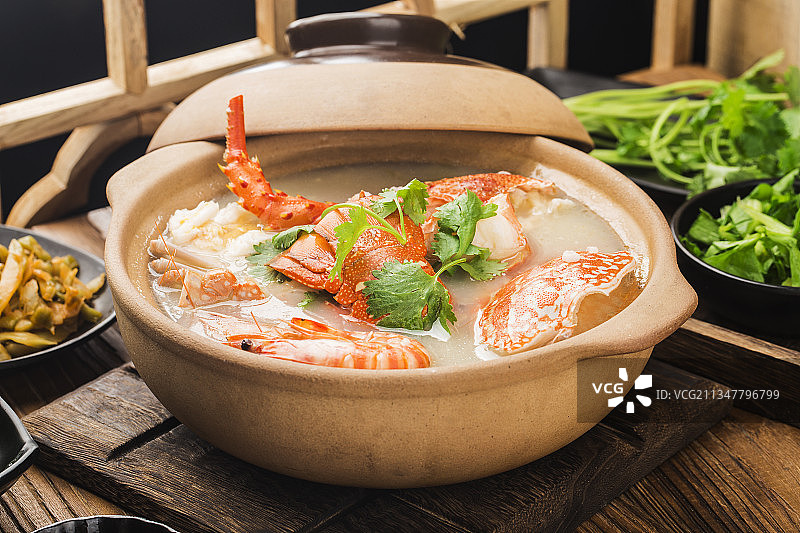 龙虾海鲜粥图片素材