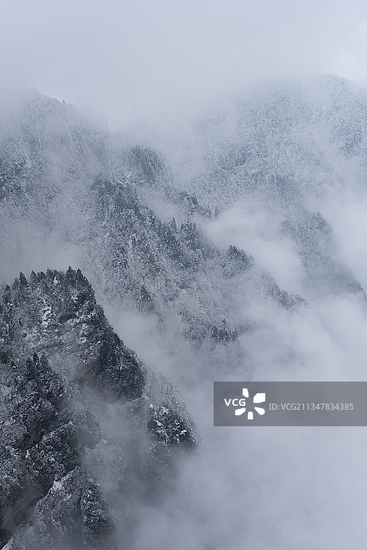 冬季四川乐山峨眉山风景区云海雾凇景观图片素材