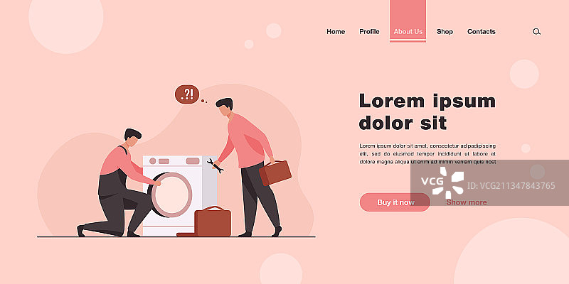 两名维修工修理洗衣机图片素材