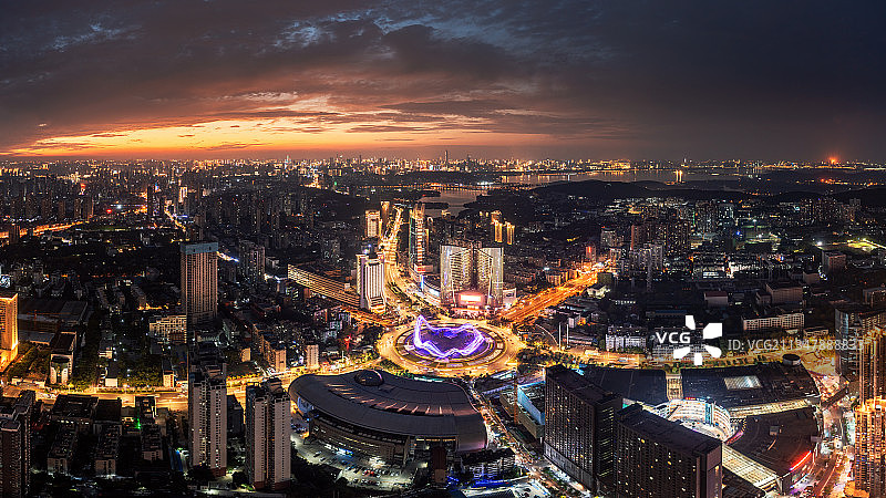 武汉光谷广场城市天际线夜景图片素材