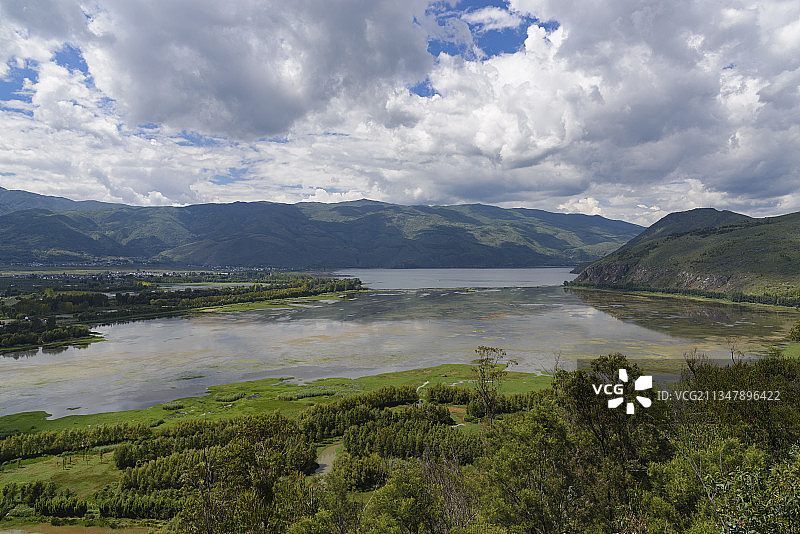 茈碧湖风光一图片素材