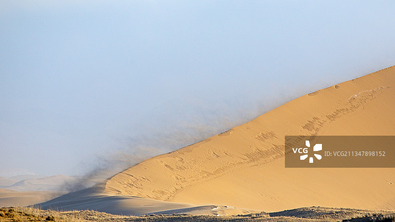 青海湖沙丘图片素材