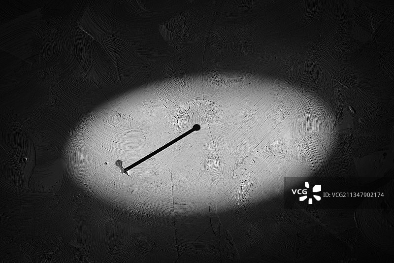 黑白光影钉子图片素材