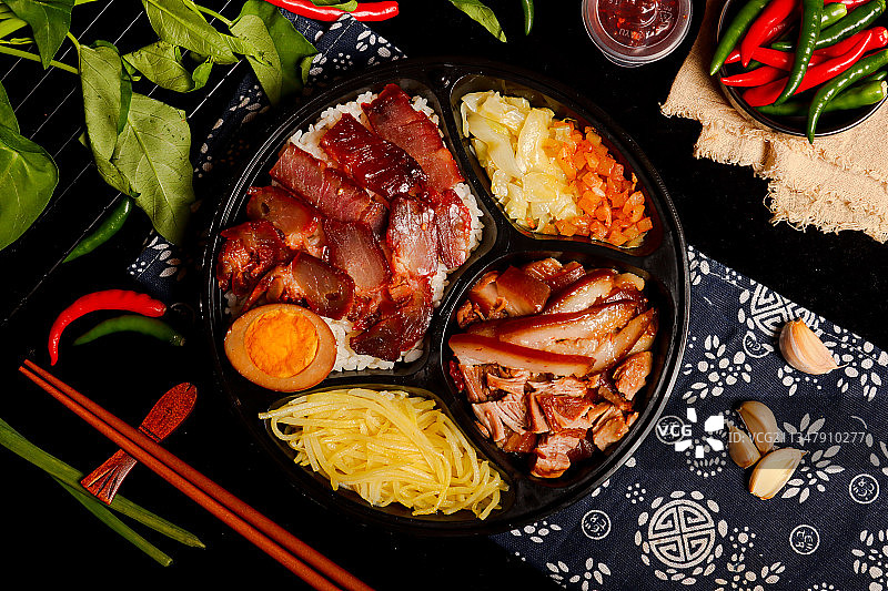 双拼卤肉饭图片素材