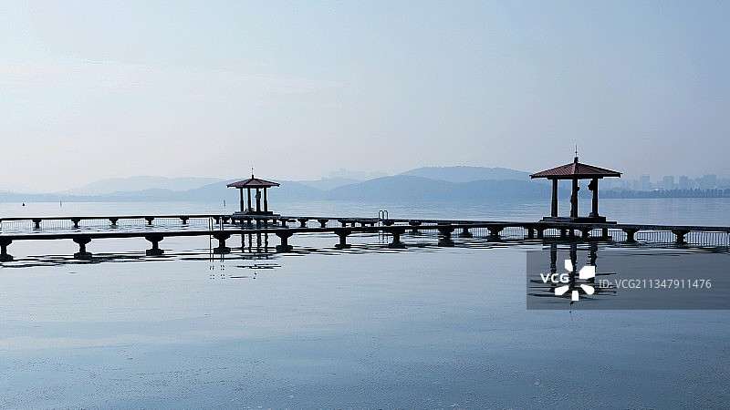 东湖的早晨图片素材