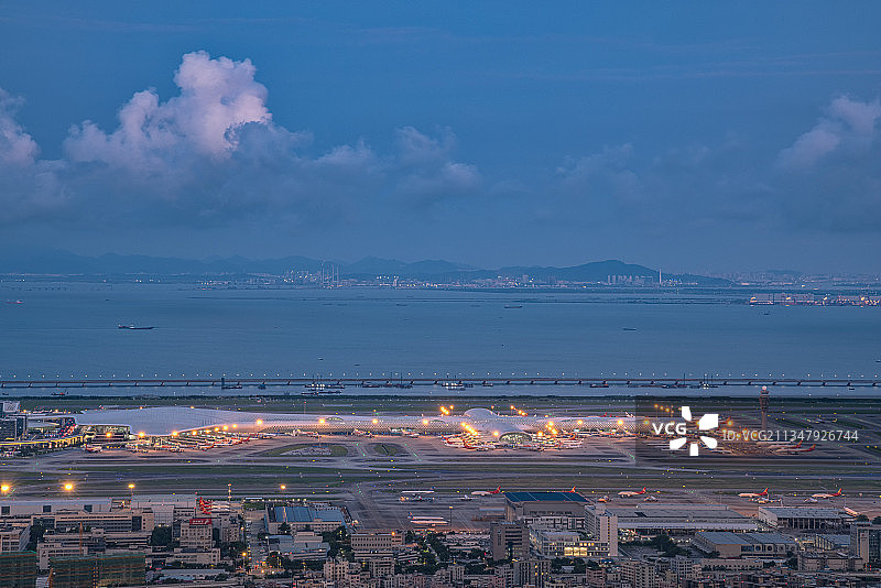 宝安国际机场的清晨图片素材