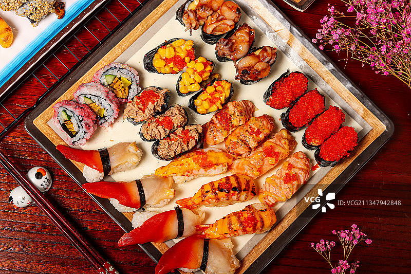 豪华寿司套餐图片素材