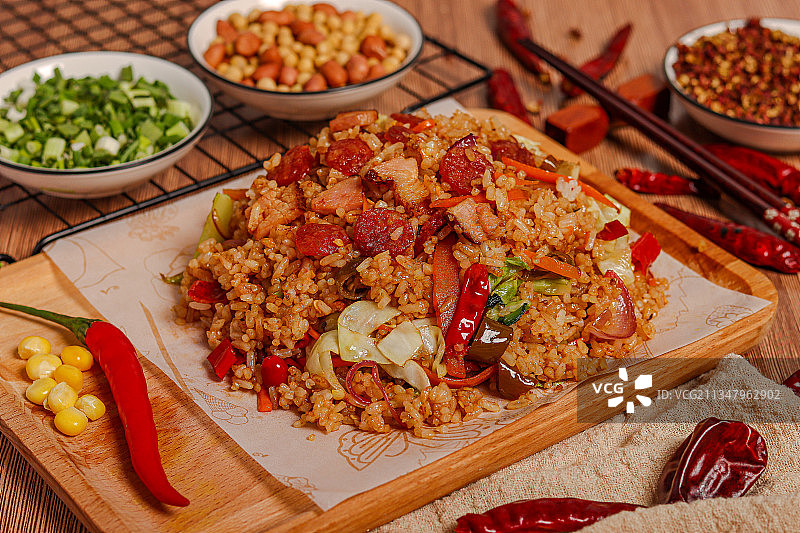 广味香肠炒饭图片素材