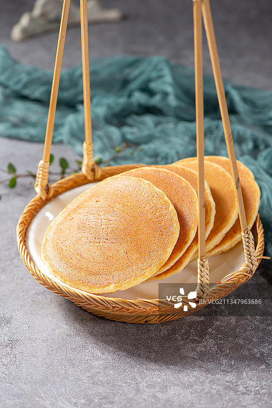 酒酿玉米粑粑图片素材