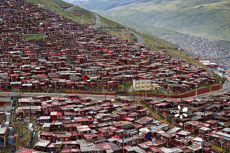 不缺信仰的色达图片素材