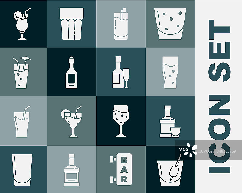 血腥玛丽鸡尾酒威士忌酒瓶玻璃杯套装图片素材