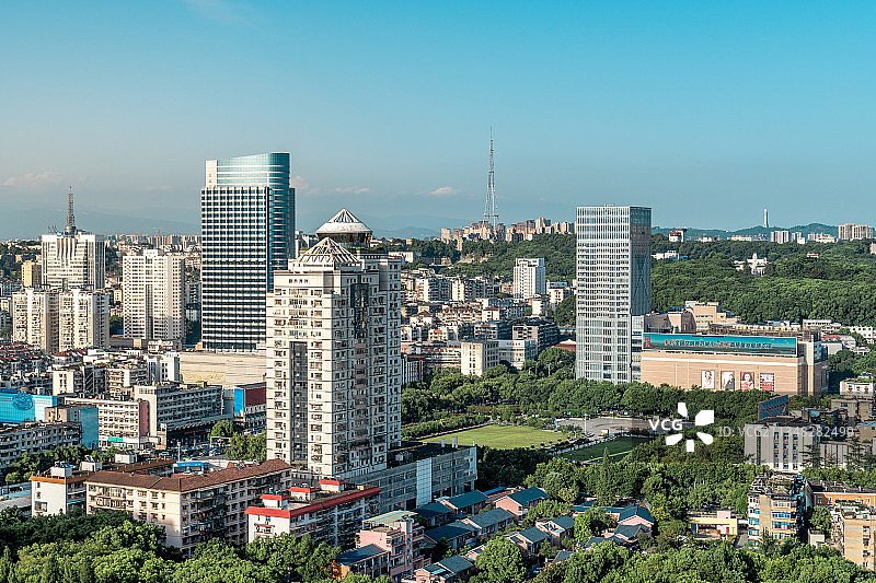 宜昌西陵区夷陵广场商圈建筑城市风光图片素材