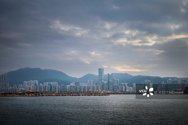 观塘海滨 北角 香港 太古 香港 阴天 鲫鱼冲图片素材