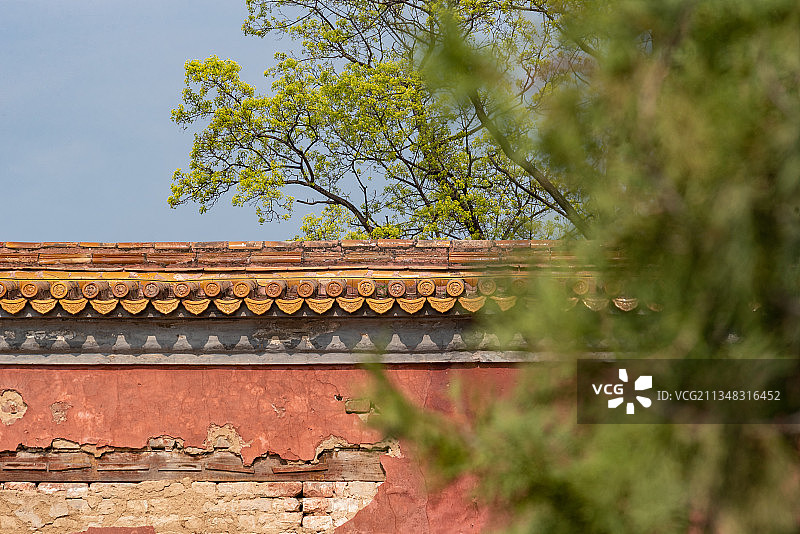 北京明十三陵永陵红墙琉璃瓦图片素材