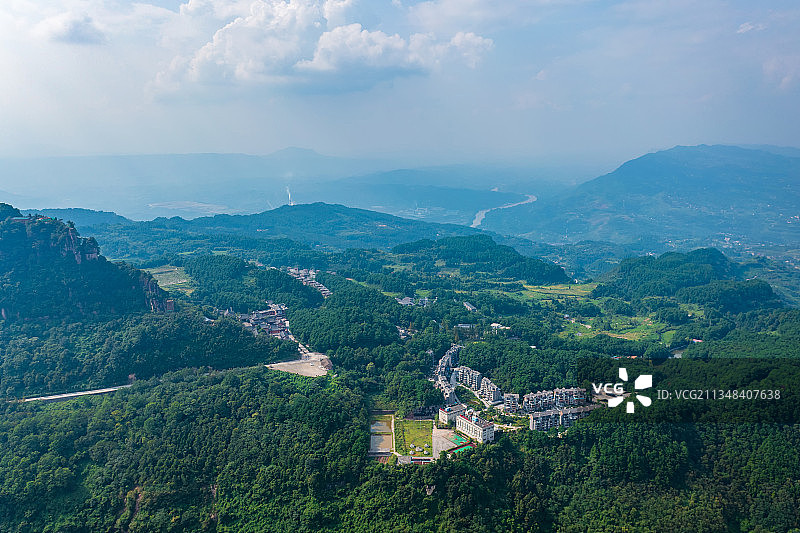 航拍古剑山全景图片素材