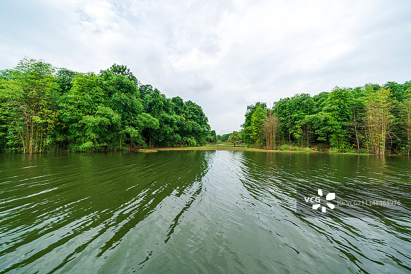 重庆大足龙水湖风光图片素材