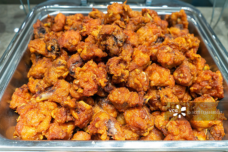 自助餐厅里的食物图片素材