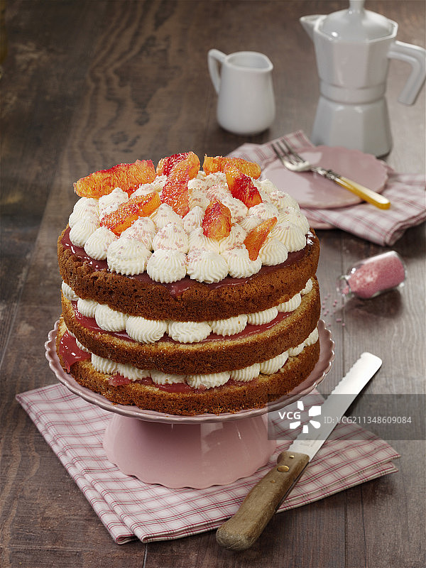 奶油和夸克奶油小血橙蛋糕图片素材