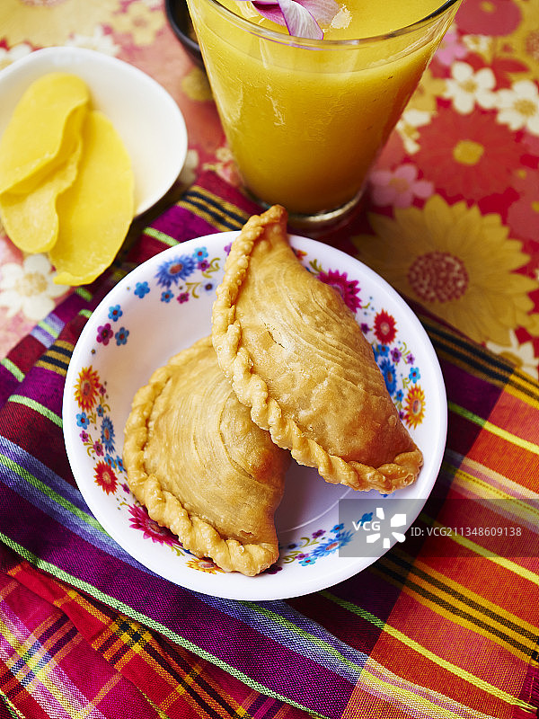 蔬菜馅烤饺子图片素材