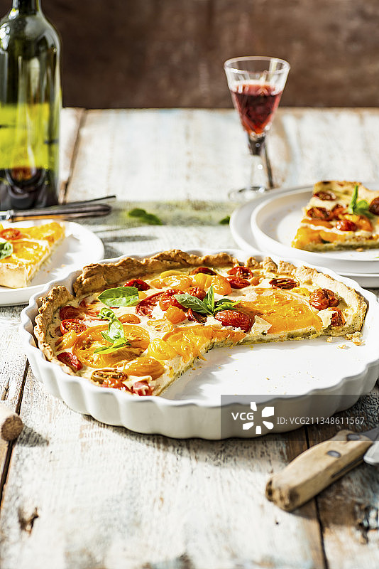 奶酪馅番茄挞图片素材