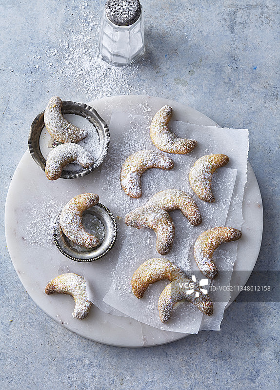 无麸质香草新月饼干图片素材