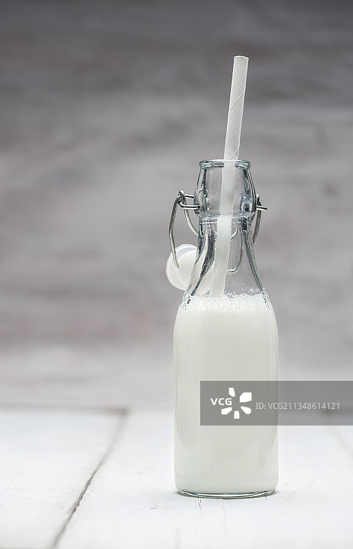 新鲜牛奶图片素材