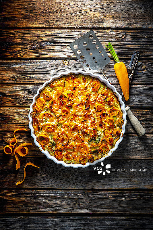韭葱胡萝卜乳蛋饼图片素材