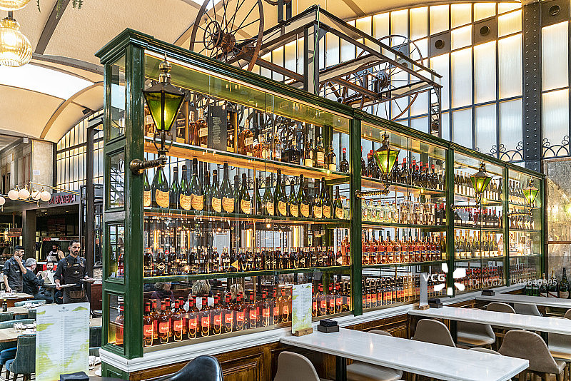 巴塞罗那El Nacional餐厅内部，加泰罗尼亚图片素材