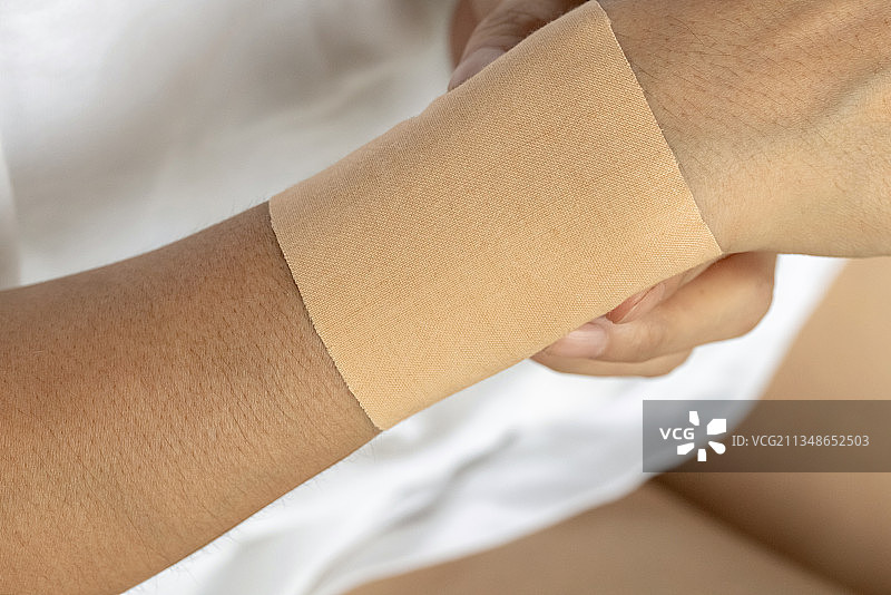 贴膏药图片素材