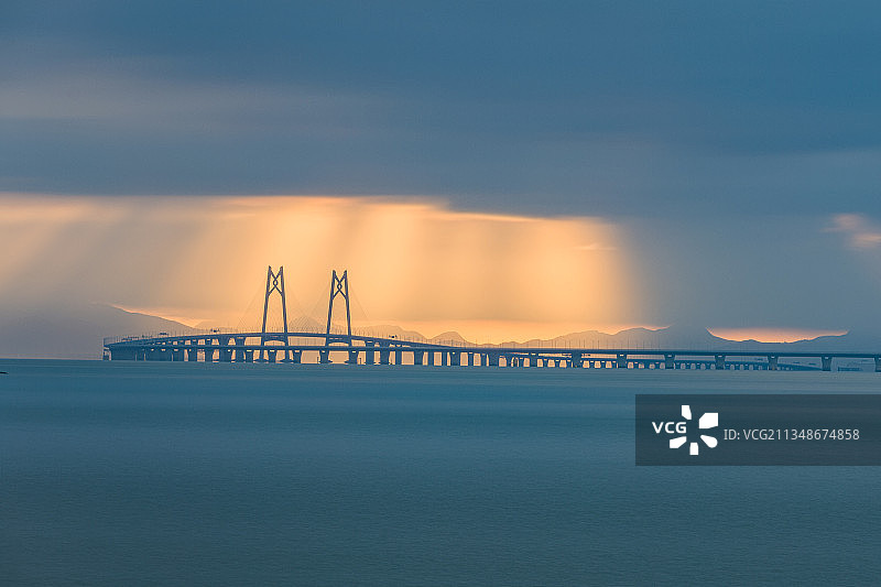 港珠澳大桥耶稣光图片素材