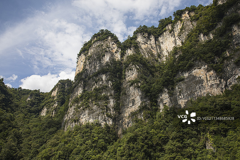 中国贵州贵阳市开阳县南江大峡谷将军岩、鸳鸯湖景区风光图片素材